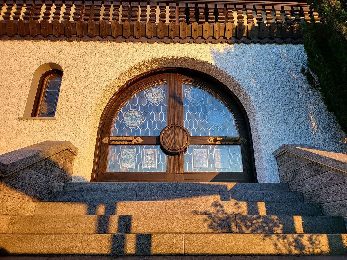 Prodej domu 370 m², pozemek 910 m², Buttenwiesen, Bavorsko Prodej domu 370 m², pozemek 910 m², Buttenwiesen, Bavorsko