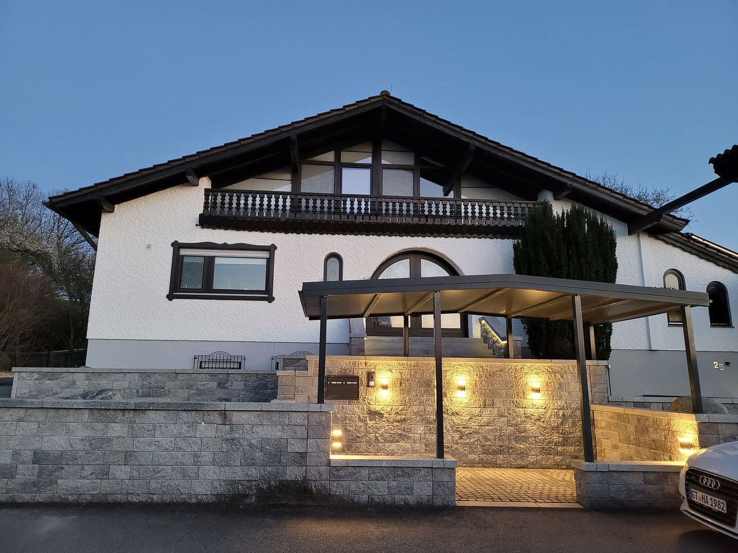 Prodej domu 370 m², pozemek 910 m², Buttenwiesen, Bavorsko Prodej domu 370 m², pozemek 910 m², Buttenwiesen, Bavorsko