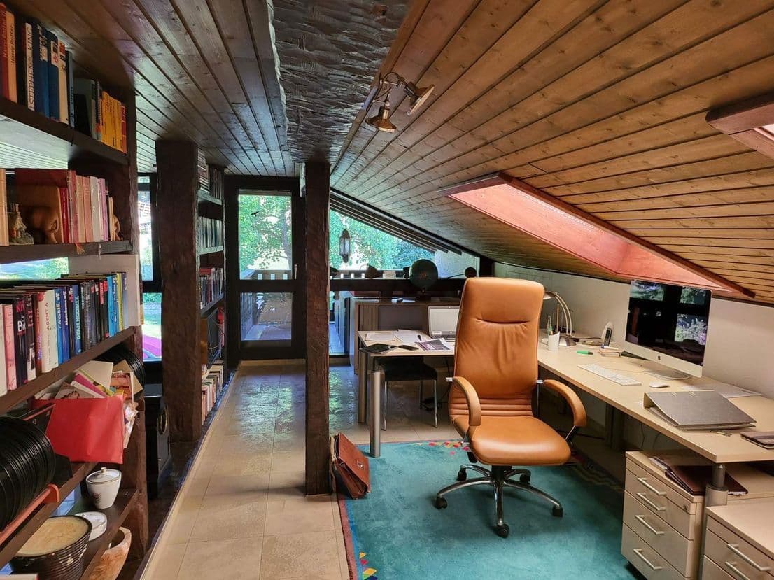 Prodej domu 370 m², pozemek 910 m², Buttenwiesen, Bavorsko Prodej domu 370 m², pozemek 910 m², Buttenwiesen, Bavorsko