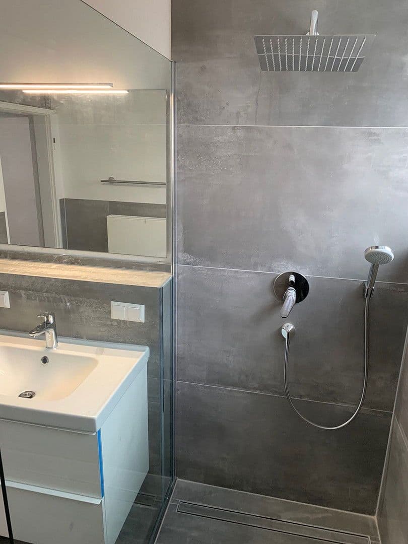 Pronájem bytu 4+1 108 m², Ettlingen, Bádensko-Württembersko Pronájem bytu 4+1 108 m², Ettlingen, Bádensko-Württembersko