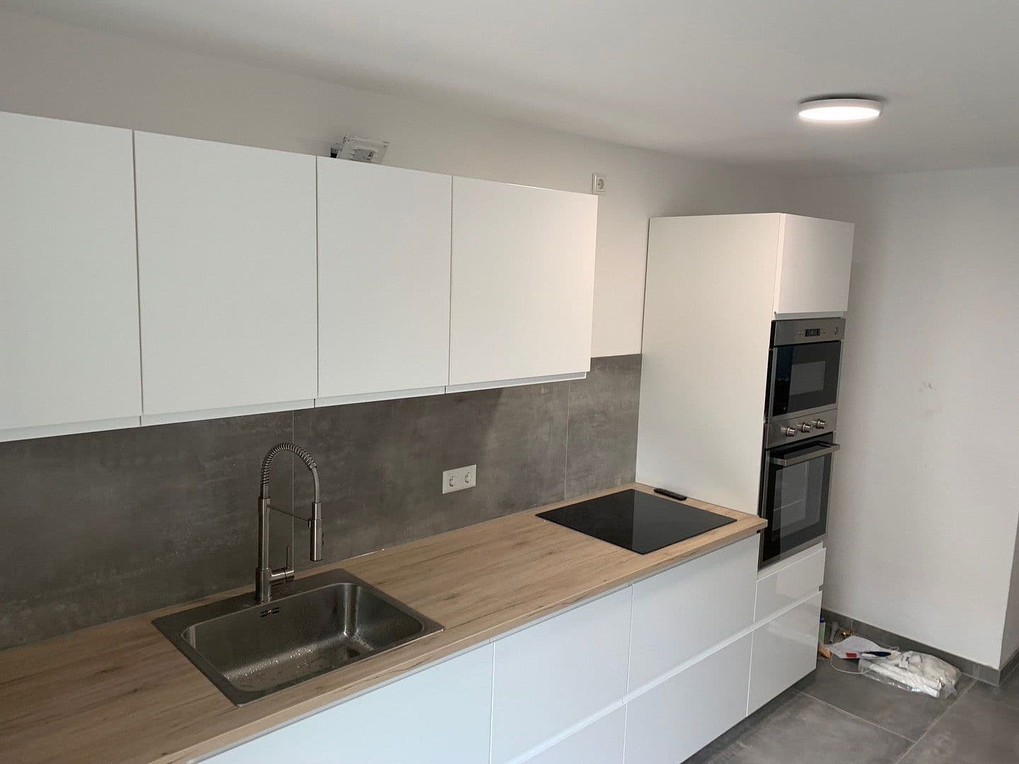 Pronájem bytu 4+1 108 m², Ettlingen, Bádensko-Württembersko Pronájem bytu 4+1 108 m², Ettlingen, Bádensko-Württembersko