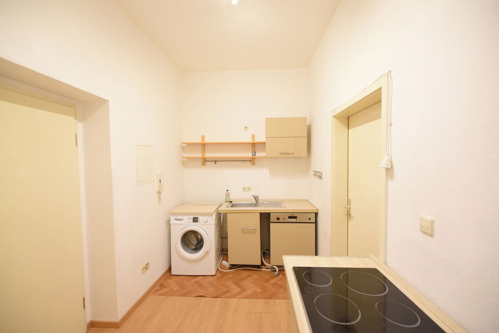 Pronájem bytu 2+1 37 m², Conradstrasse 10, Dresden, Sasko Pronájem bytu 2+1 37 m², Conradstrasse 10, Dresden, Sasko