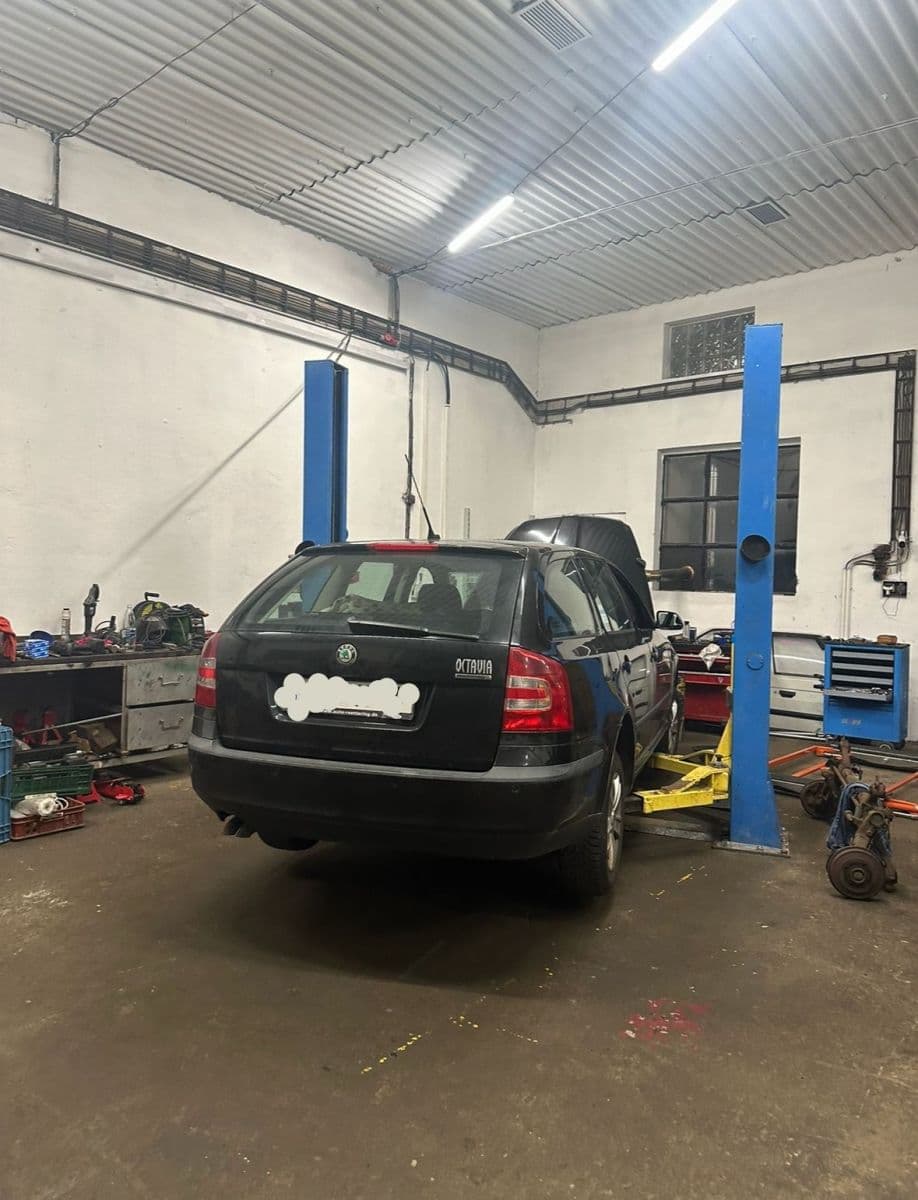 Pronájem nebytového prostoru 480 m², Kouty, Středočeský kraj Pronájem nebytového prostoru 480 m², Kouty, Středočeský kraj