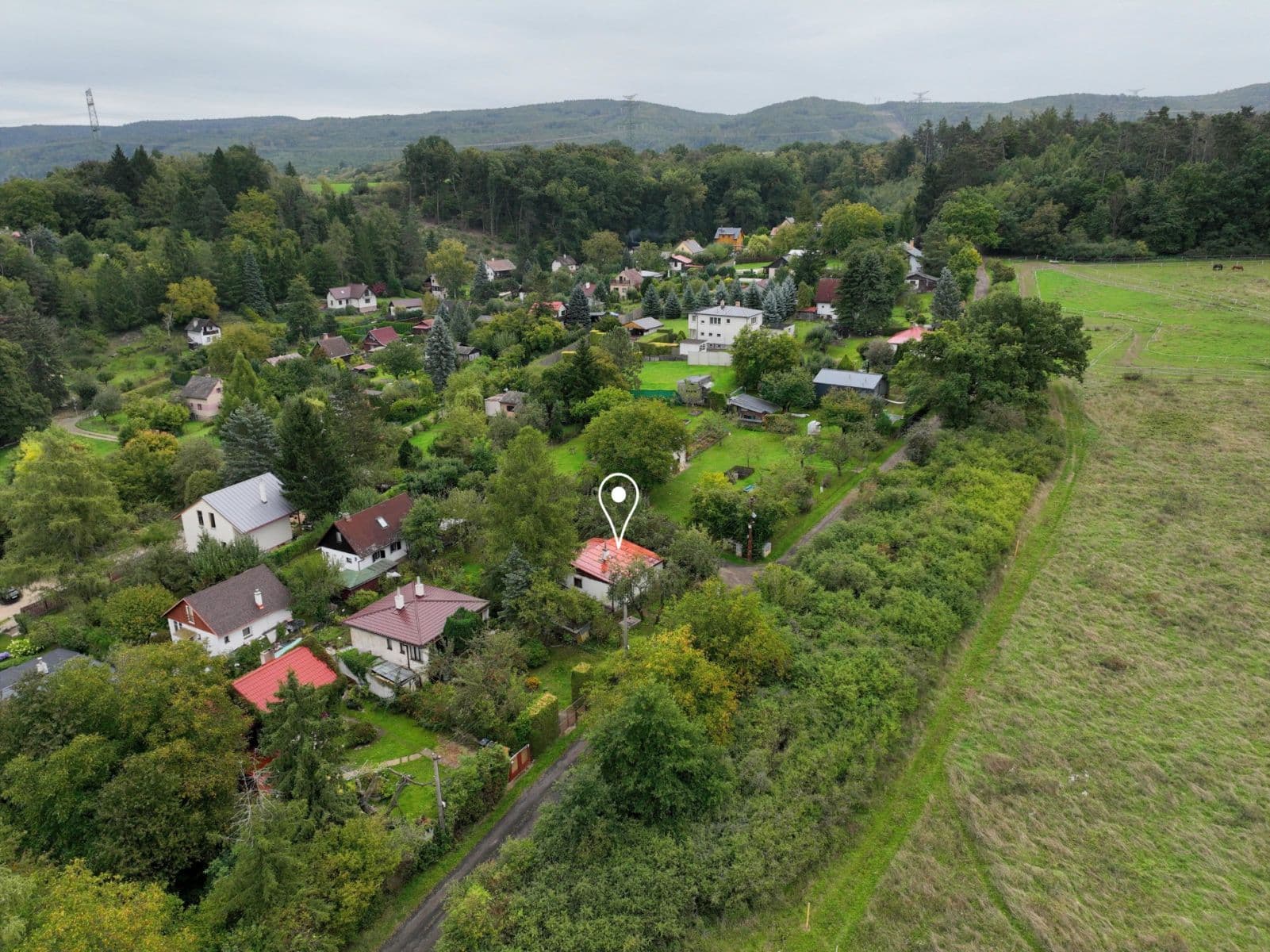 Prodej chaty, chalupy 58 m², pozemek 504 m², Lesní, Zadní Třebaň, Středočeský kraj Prodej chaty, chalupy 58 m², pozemek 504 m², Lesní, Zadní Třebaň, Středočeský kraj