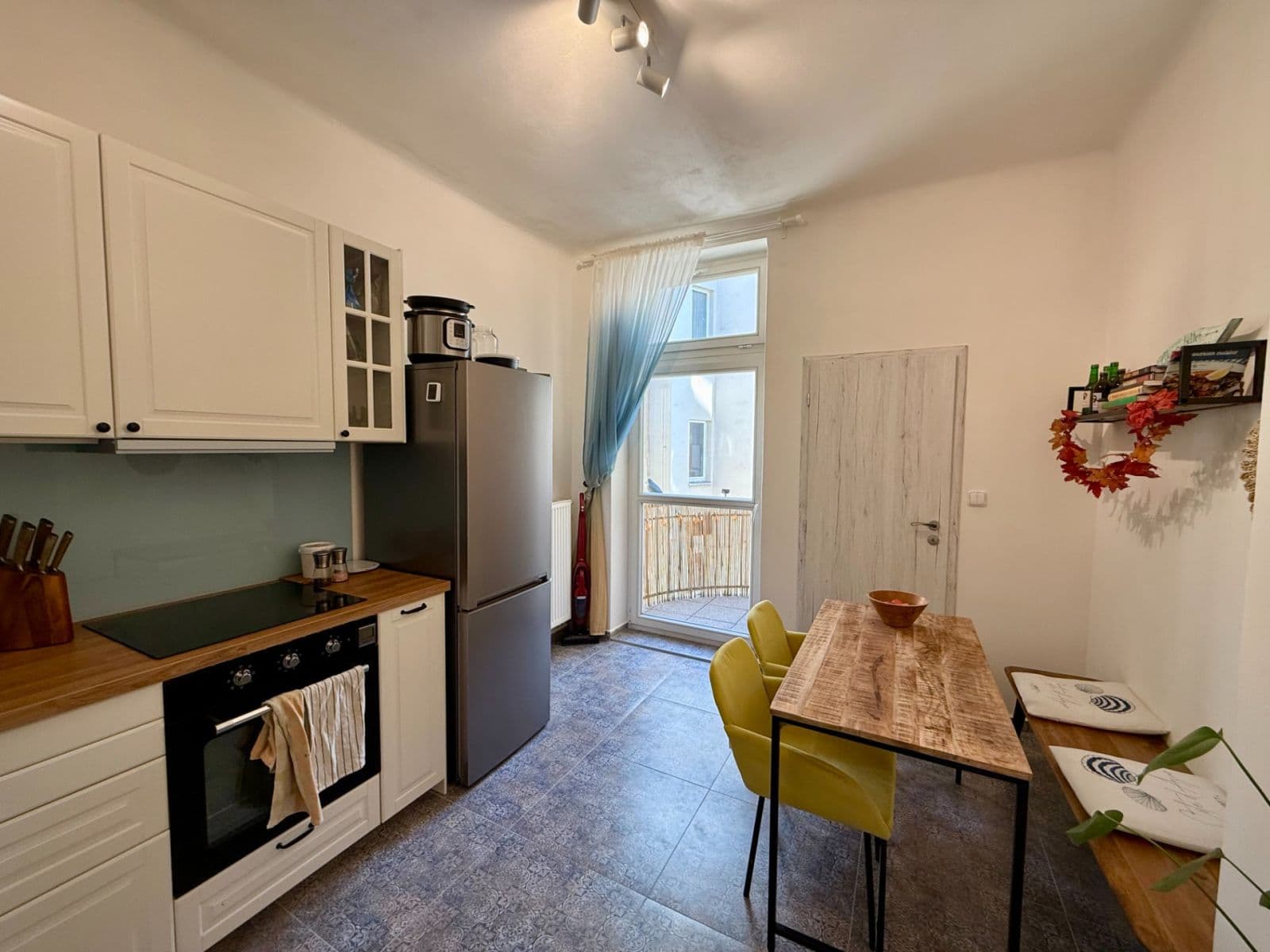 Pronájem bytu 2+1 70 m², U Smaltovny, Praha, Praha Pronájem bytu 2+1 70 m², U Smaltovny, Praha, Praha
