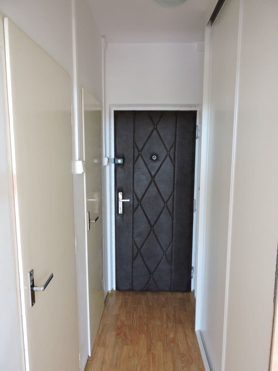 Prodej bytu 1+kk 24 m², Jahodová, Praha, Praha Prodej bytu 1+kk 24 m², Jahodová, Praha, Praha