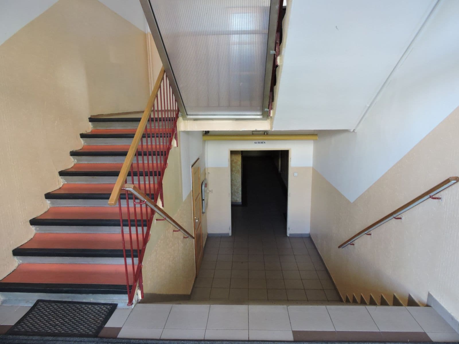 Prodej bytu 1+kk 24 m², Jahodová, Praha, Praha Prodej bytu 1+kk 24 m², Jahodová, Praha, Praha