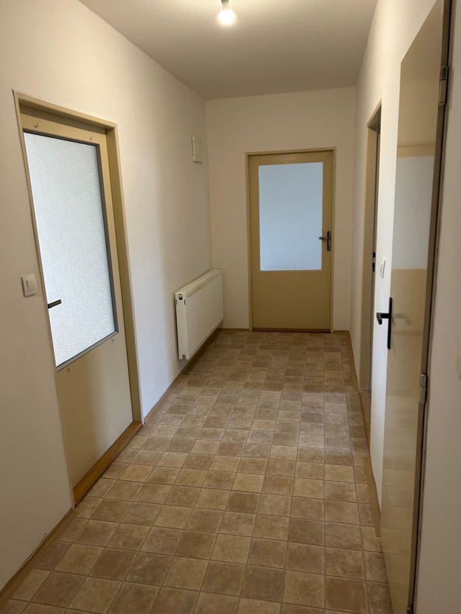 Pronájem bytu 3+1 86 m², U Rajské zahrady, Praha, Praha Pronájem bytu 3+1 86 m², U Rajské zahrady, Praha, Praha