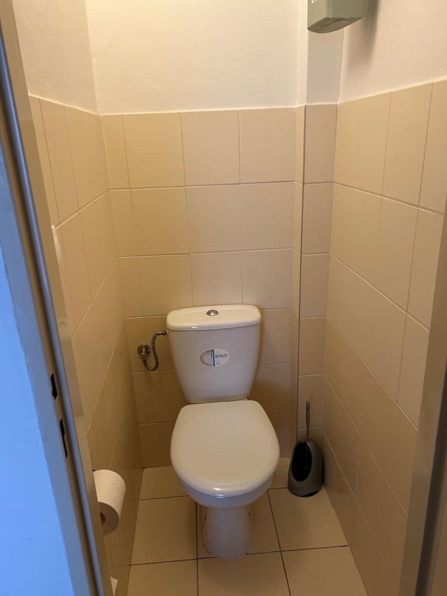 Pronájem bytu 3+1 86 m², U Rajské zahrady, Praha, Praha Pronájem bytu 3+1 86 m², U Rajské zahrady, Praha, Praha