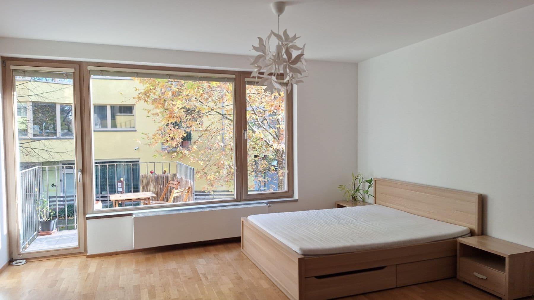 Pronájem bytu 1+kk 47 m², Jeseniova, Praha, Praha Pronájem bytu 1+kk 47 m², Jeseniova, Praha, Praha