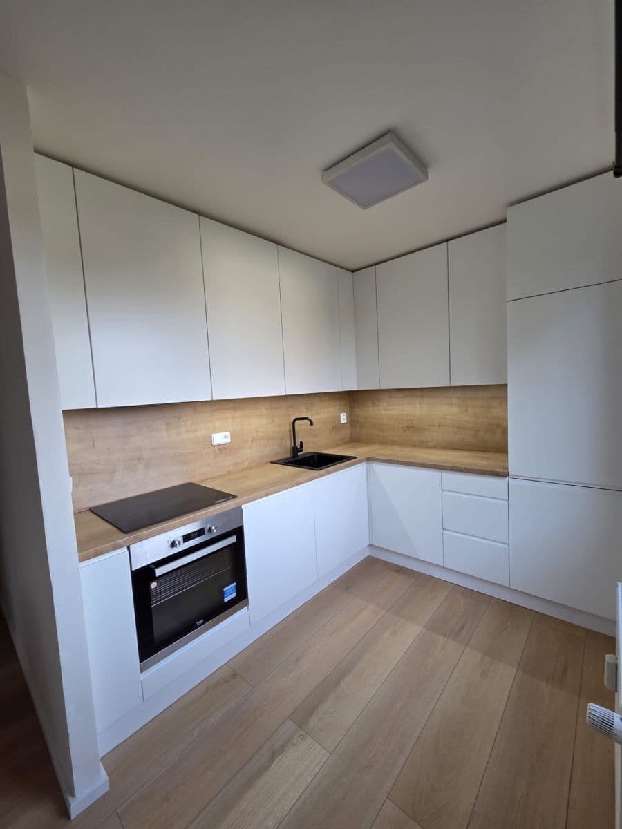 Prodej bytu 2+kk 58 m², 5. května, Měšice, Středočeský kraj Prodej bytu 2+kk 58 m², 5. května, Měšice, Středočeský kraj