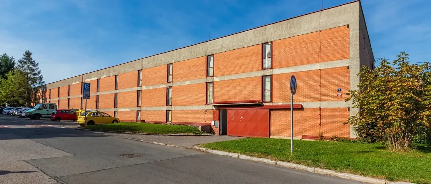 Pronájem garáže 18 m², Navigátorů, Praha, Praha Pronájem garáže 18 m², Navigátorů, Praha, Praha