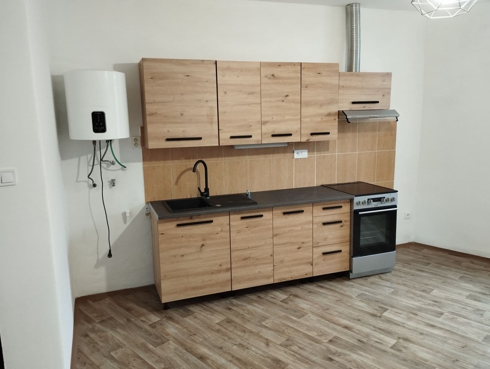 Pronájem bytu 1+kk 25 m², Langrova, Šumperk, Olomoucký kraj Pronájem bytu 1+kk 25 m², Langrova, Šumperk, Olomoucký kraj