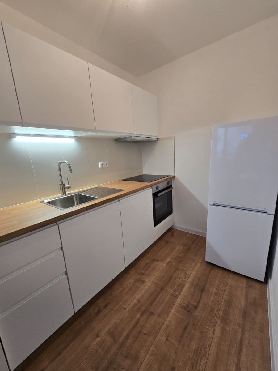 Pronájem bytu 2+kk 36 m², Jelínkova, Praha, Praha Pronájem bytu 2+kk 36 m², Jelínkova, Praha, Praha