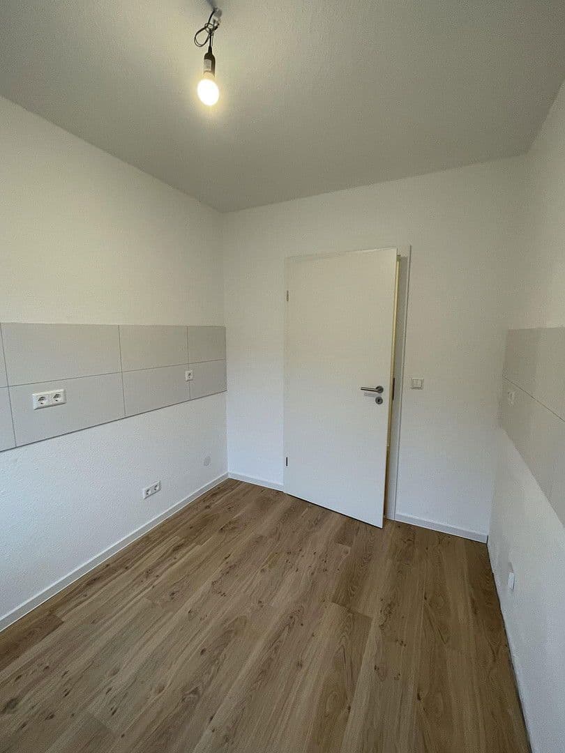 Pronájem bytu 3+1 66 m², Gumbinner Weg 2, Sarstedt, Dolní Sasko Pronájem bytu 3+1 66 m², Gumbinner Weg 2, Sarstedt, Dolní Sasko