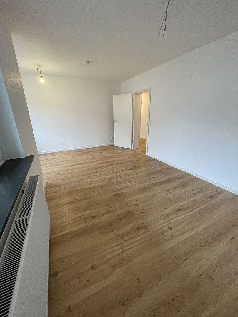 Pronájem bytu 3+1 66 m², Gumbinner Weg 2, Sarstedt, Dolní Sasko Pronájem bytu 3+1 66 m², Gumbinner Weg 2, Sarstedt, Dolní Sasko