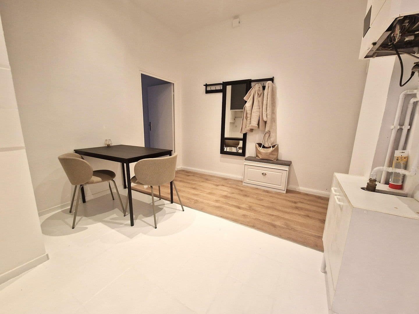 Pronájem bytu 1+1 35 m², Winstrasse 5, Berlin, Berlín Pronájem bytu 1+1 35 m², Winstrasse 5, Berlin, Berlín