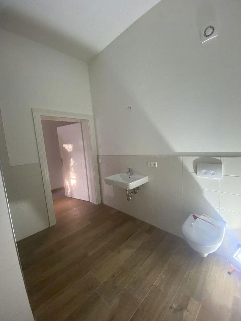 Pronájem bytu 2+1 57 m², Schlaurother Str. 10, Zhořelec, Sasko Pronájem bytu 2+1 57 m², Schlaurother Str. 10, Zhořelec, Sasko