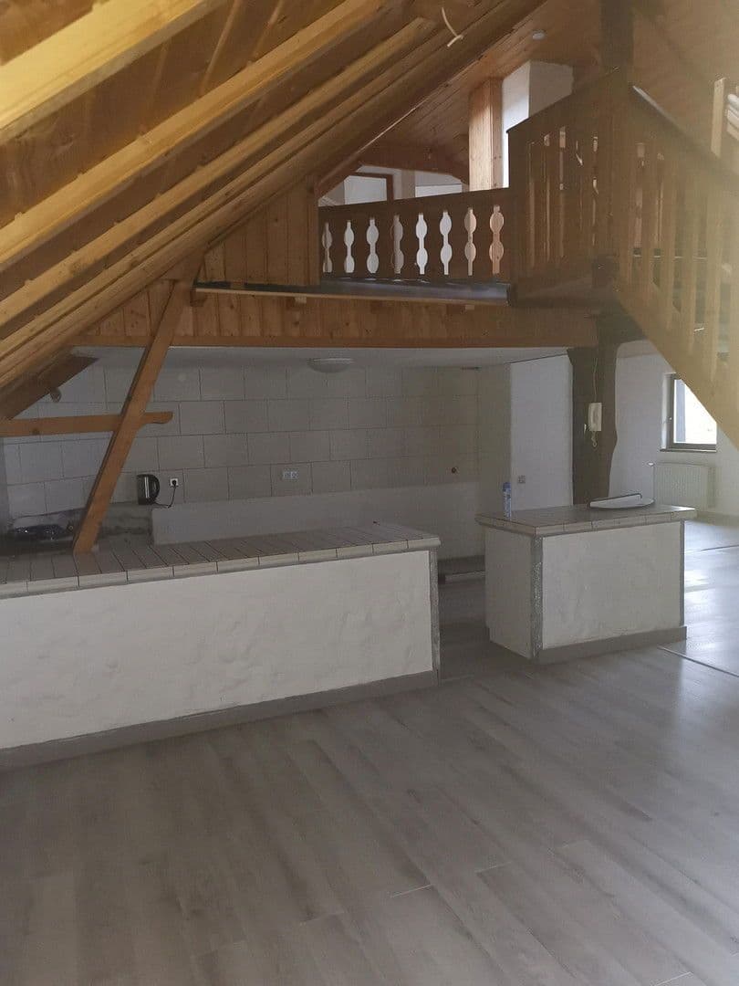 Pronájem bytu 6+1 140 m², Dillinger Str. 6, Beckingen, Země Sársko Pronájem bytu 6+1 140 m², Dillinger Str. 6, Beckingen, Země Sársko