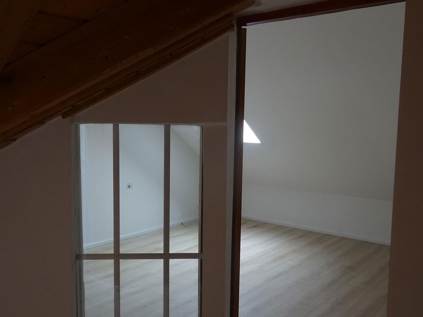 Pronájem bytu 6+1 140 m², Dillinger Str. 6, Beckingen, Země Sársko Pronájem bytu 6+1 140 m², Dillinger Str. 6, Beckingen, Země Sársko