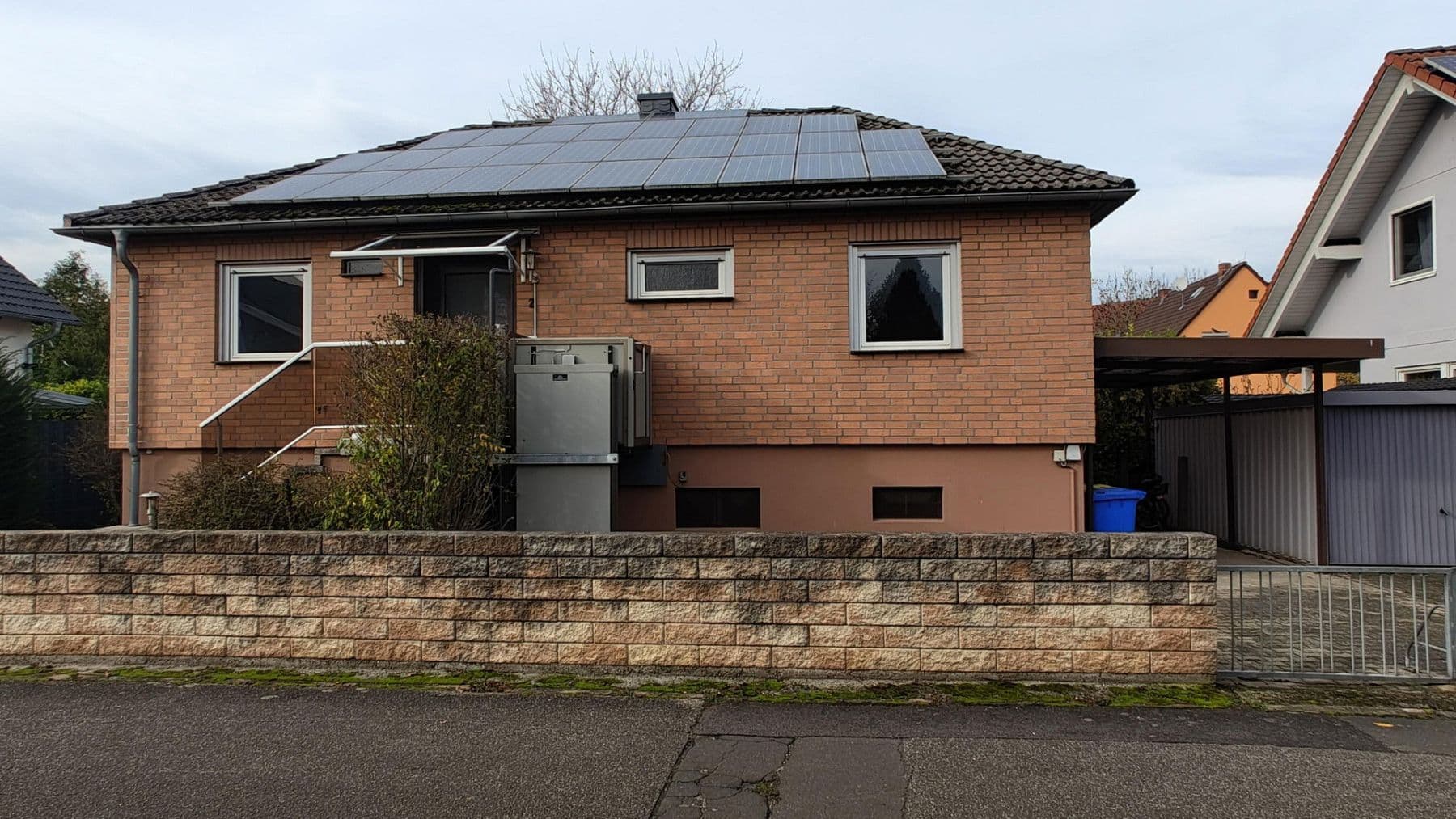 Pronájem domu 145 m², pozemek 457 m², Osthofen, Porýní-Falc Pronájem domu 145 m², pozemek 457 m², Osthofen, Porýní-Falc