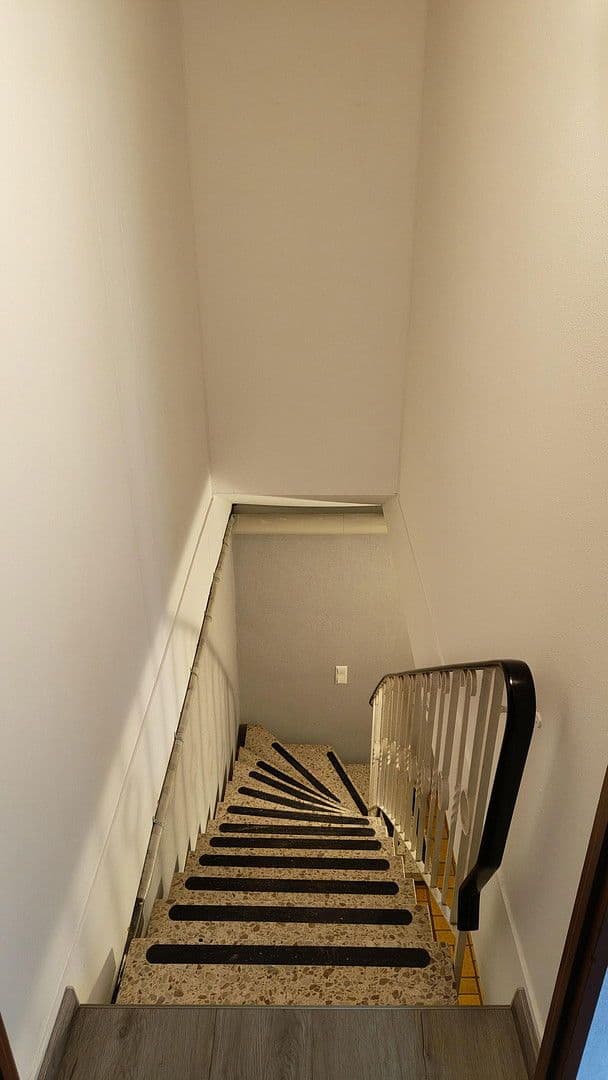 Pronájem domu 145 m², pozemek 457 m², Osthofen, Porýní-Falc Pronájem domu 145 m², pozemek 457 m², Osthofen, Porýní-Falc