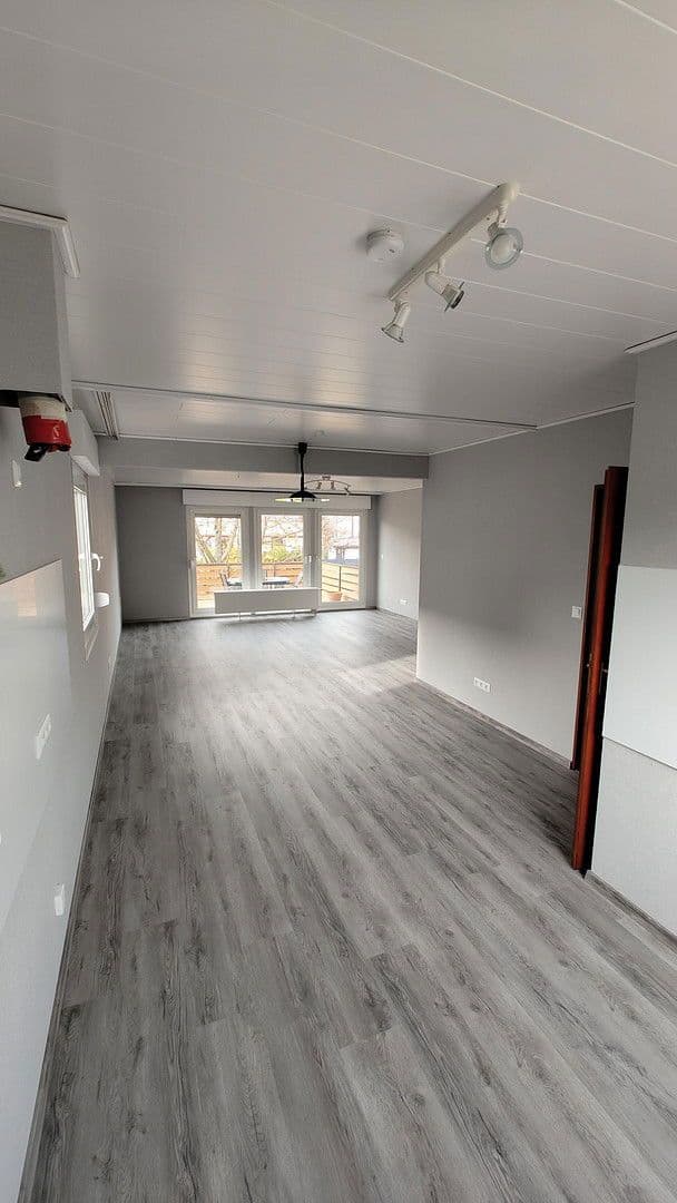 Pronájem domu 145 m², pozemek 457 m², Osthofen, Porýní-Falc Pronájem domu 145 m², pozemek 457 m², Osthofen, Porýní-Falc