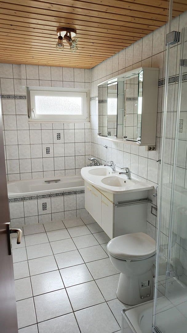 Pronájem domu 145 m², pozemek 457 m², Osthofen, Porýní-Falc Pronájem domu 145 m², pozemek 457 m², Osthofen, Porýní-Falc