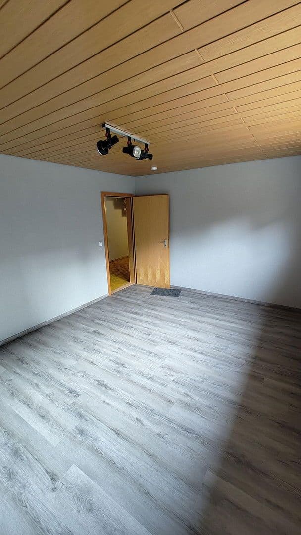 Pronájem domu 145 m², pozemek 457 m², Osthofen, Porýní-Falc Pronájem domu 145 m², pozemek 457 m², Osthofen, Porýní-Falc