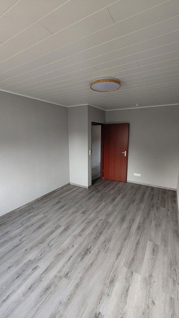 Pronájem domu 145 m², pozemek 457 m², Osthofen, Porýní-Falc Pronájem domu 145 m², pozemek 457 m², Osthofen, Porýní-Falc