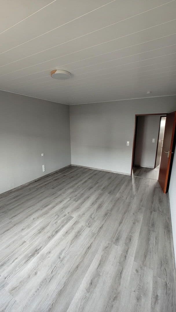 Pronájem domu 145 m², pozemek 457 m², Osthofen, Porýní-Falc Pronájem domu 145 m², pozemek 457 m², Osthofen, Porýní-Falc