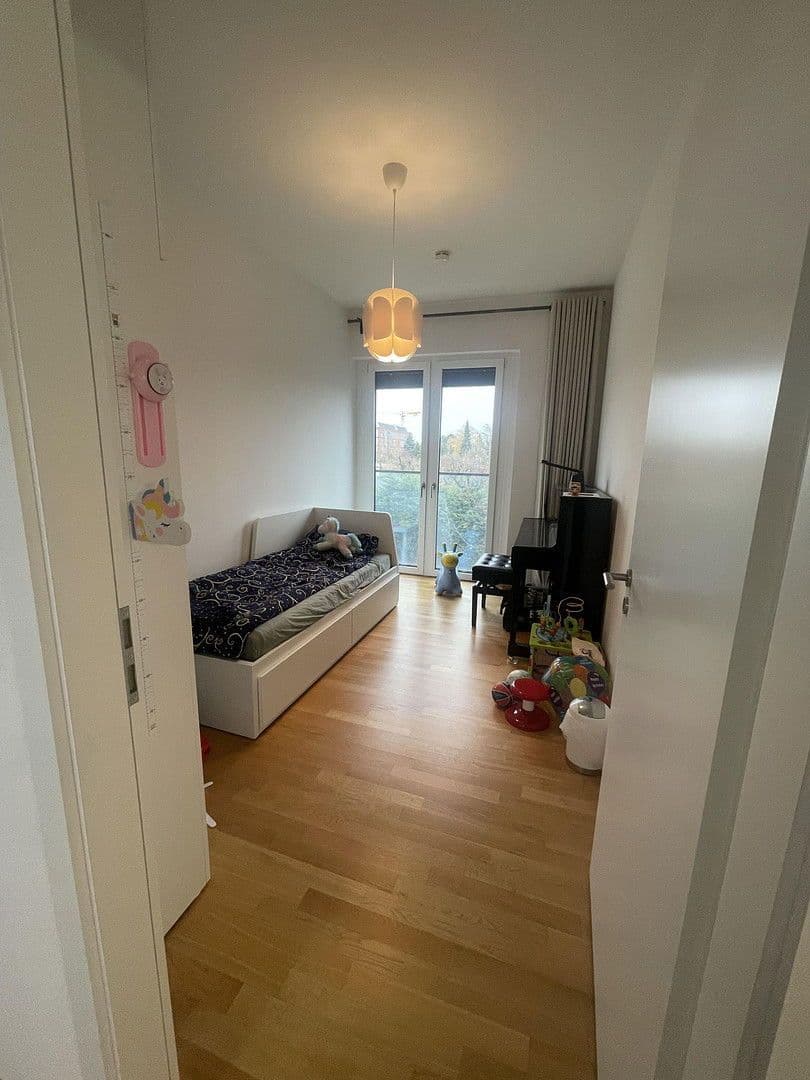 Pronájem bytu 3+1 87 m², Berlin, Berlín Pronájem bytu 3+1 87 m², Berlin, Berlín