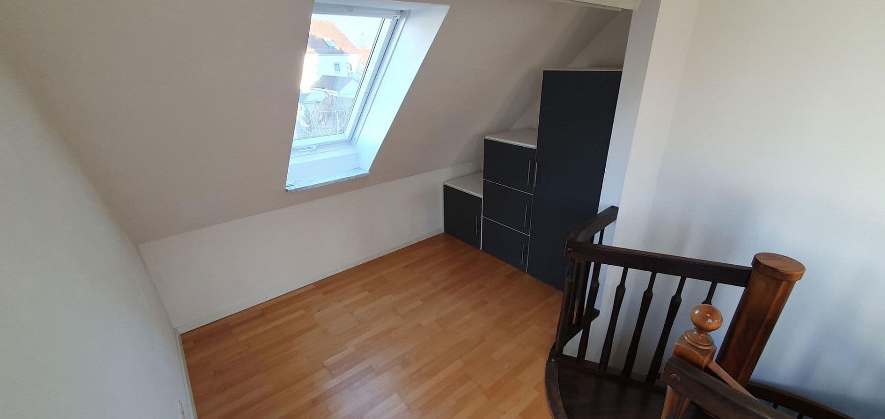 Pronájem bytu 1+kk 45 m², Stadtbergen, Bavorsko Pronájem bytu 1+kk 45 m², Stadtbergen, Bavorsko