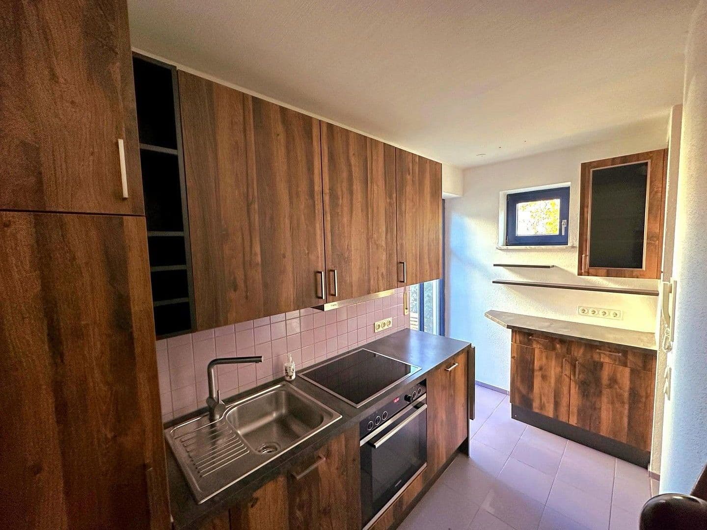 Pronájem bytu 1+kk 45 m², Stadtbergen, Bavorsko Pronájem bytu 1+kk 45 m², Stadtbergen, Bavorsko