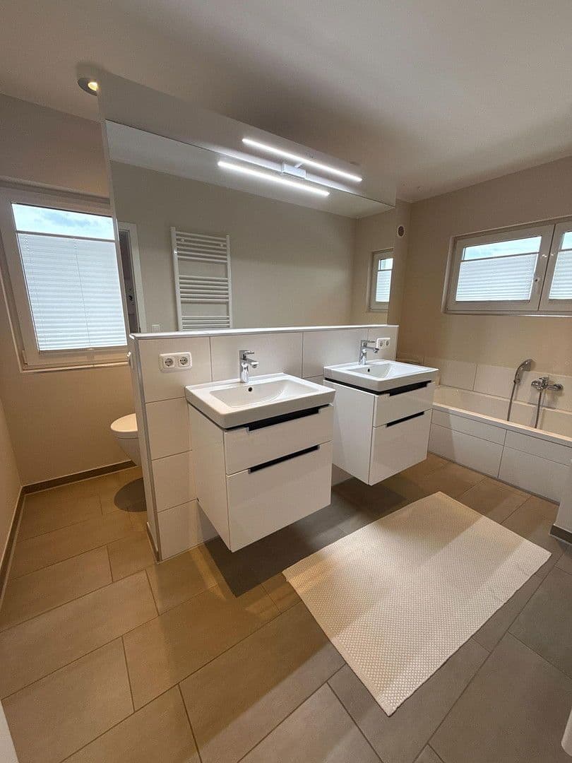 Prodej domu 142 m², pozemek 702 m², Quickborn, Šlesvicko-Holštýnsko Prodej domu 142 m², pozemek 702 m², Quickborn, Šlesvicko-Holštýnsko