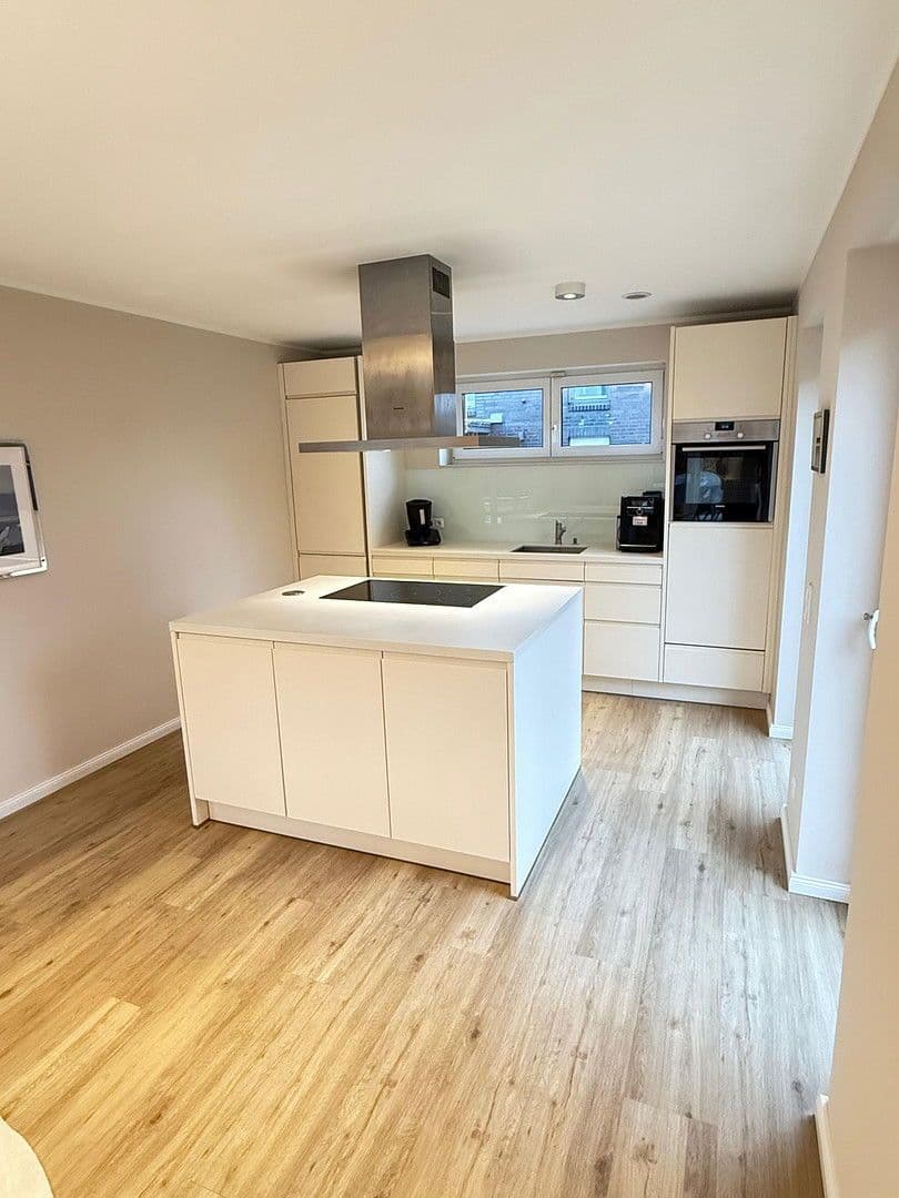 Prodej domu 142 m², pozemek 702 m², Quickborn, Šlesvicko-Holštýnsko Prodej domu 142 m², pozemek 702 m², Quickborn, Šlesvicko-Holštýnsko