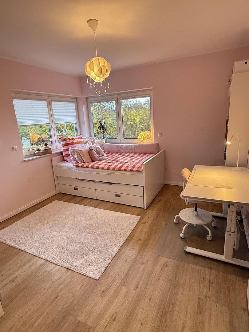 Prodej domu 142 m², pozemek 702 m², Quickborn, Šlesvicko-Holštýnsko Prodej domu 142 m², pozemek 702 m², Quickborn, Šlesvicko-Holštýnsko