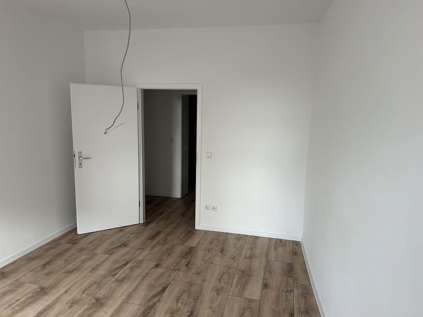 Pronájem bytu 1+1 39 m², Merseburger Str. 49, Halle Saale, Sasko-Anhaltsko Pronájem bytu 1+1 39 m², Merseburger Str. 49, Halle Saale, Sasko-Anhaltsko