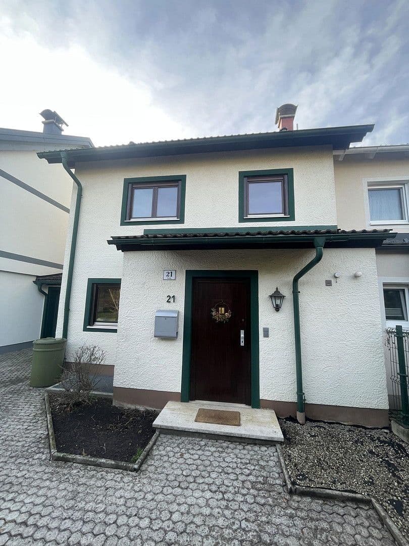 Pronájem domu 129 m², pozemek 300 m², Anthering, Salcbursko Pronájem domu 129 m², pozemek 300 m², Anthering, Salcbursko