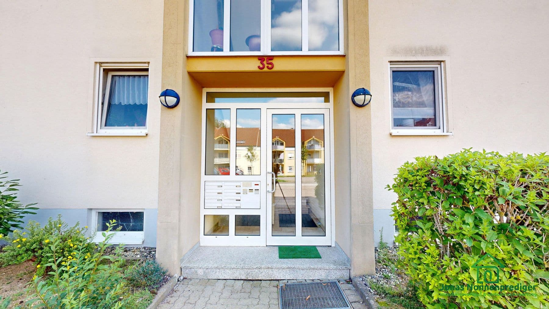Prodej domu 1.126 m², pozemek 2.034 m², Am Serrahnsbach 35-37, Sternberg, Mecklenburg-Vorpommern Prodej domu 1.126 m², pozemek 2.034 m², Am Serrahnsbach 35-37, Sternberg, Mecklenburg-Vorpommern