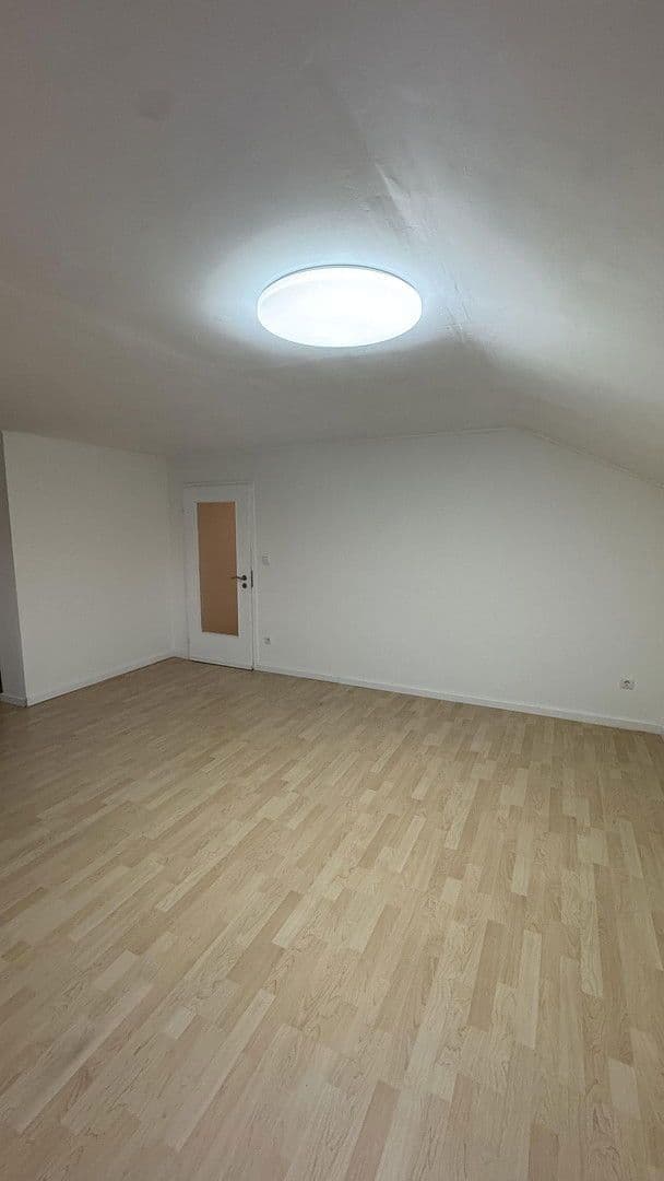Pronájem bytu 3+1 77 m², Kapellenstr. 18, Ingolstadt, Bavorsko Pronájem bytu 3+1 77 m², Kapellenstr. 18, Ingolstadt, Bavorsko