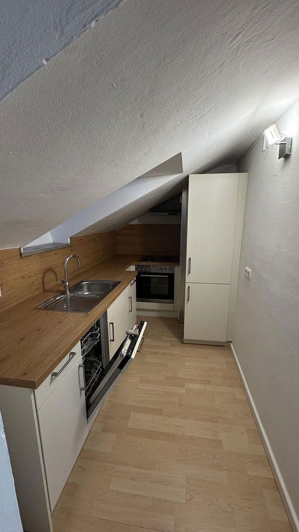 Pronájem bytu 3+1 77 m², Kapellenstr. 18, Ingolstadt, Bavorsko Pronájem bytu 3+1 77 m², Kapellenstr. 18, Ingolstadt, Bavorsko