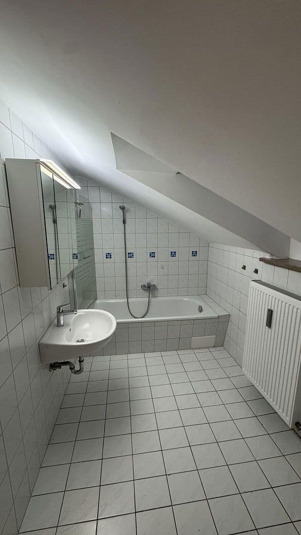 Pronájem bytu 3+1 77 m², Kapellenstr. 18, Ingolstadt, Bavorsko Pronájem bytu 3+1 77 m², Kapellenstr. 18, Ingolstadt, Bavorsko