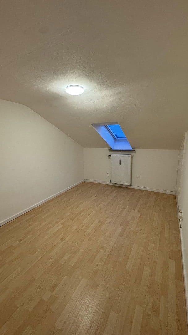 Pronájem bytu 3+1 77 m², Kapellenstr. 18, Ingolstadt, Bavorsko Pronájem bytu 3+1 77 m², Kapellenstr. 18, Ingolstadt, Bavorsko