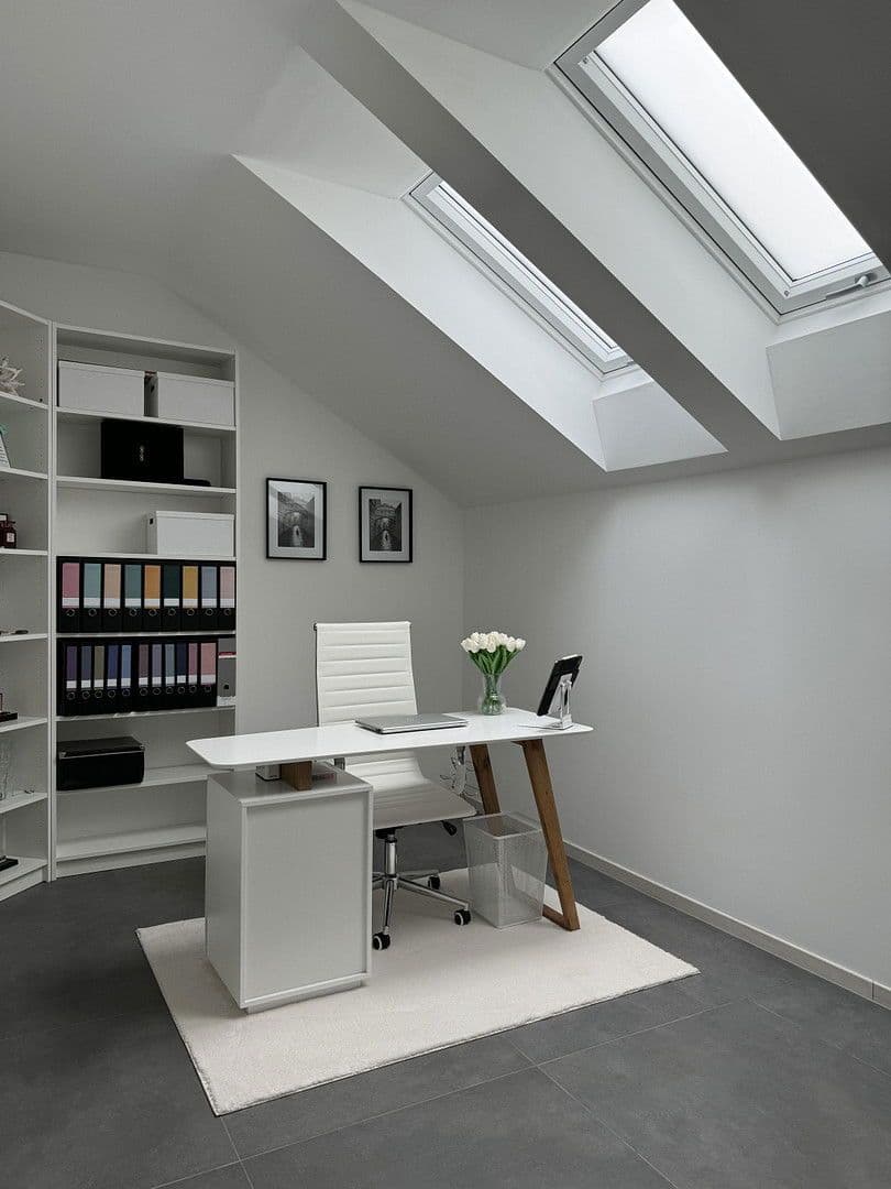 Prodej domu 100 m², pozemek 187 m², Nagold, Bádensko-Württembersko Prodej domu 100 m², pozemek 187 m², Nagold, Bádensko-Württembersko