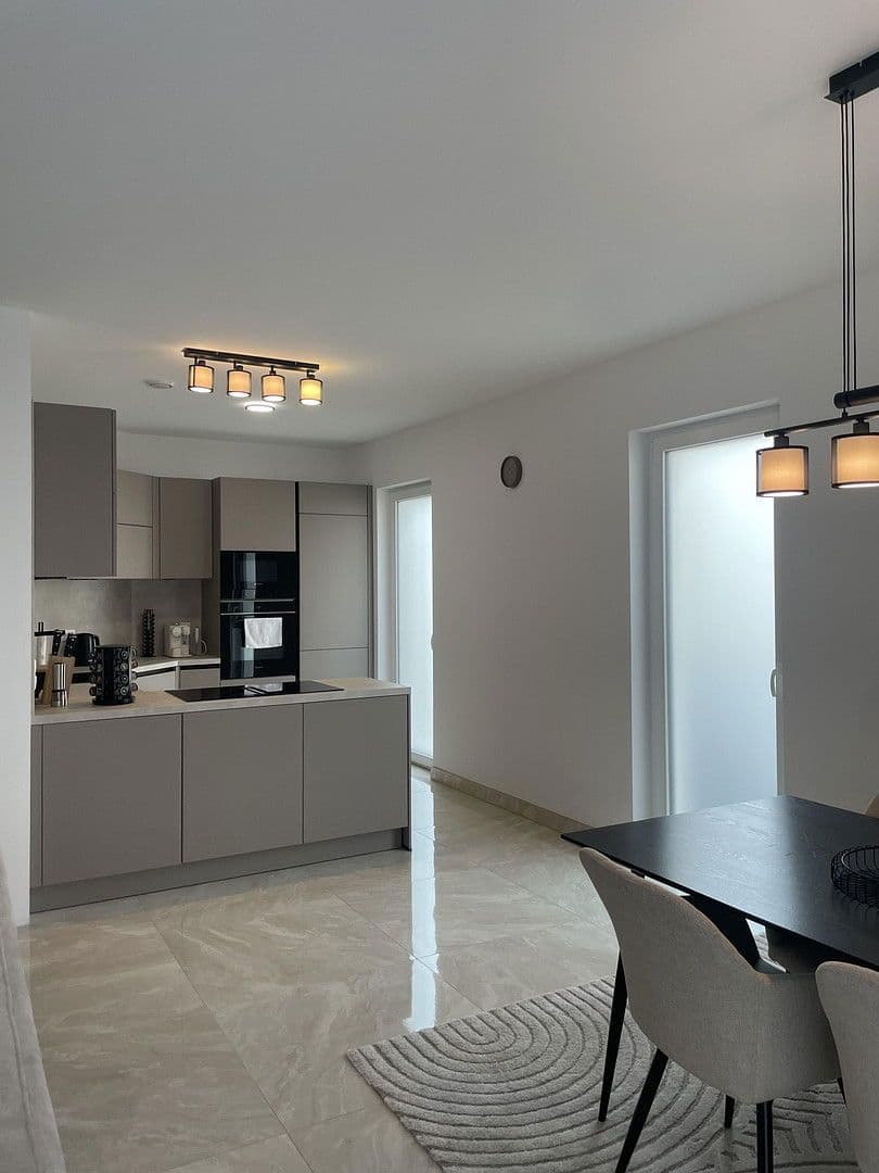 Prodej domu 100 m², pozemek 187 m², Nagold, Bádensko-Württembersko Prodej domu 100 m², pozemek 187 m², Nagold, Bádensko-Württembersko