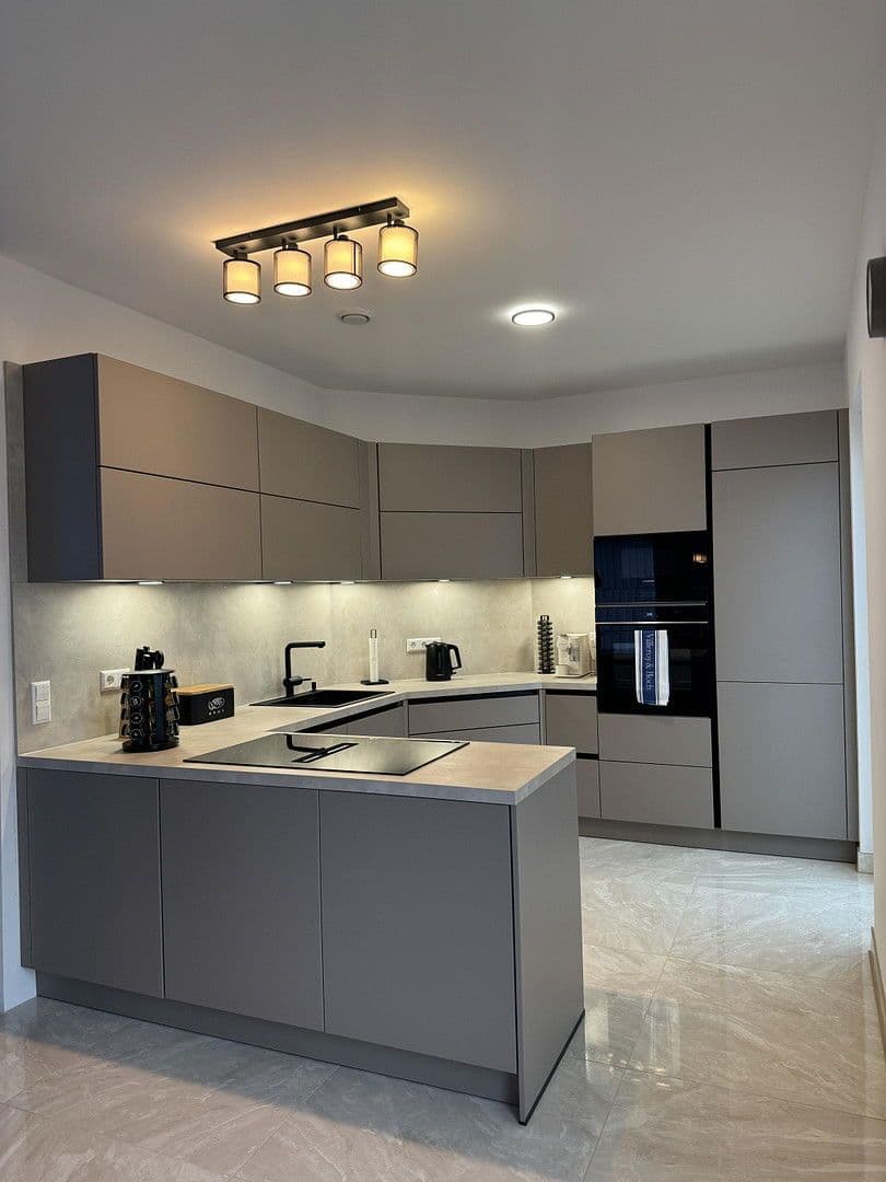 Prodej domu 100 m², pozemek 187 m², Nagold, Bádensko-Württembersko Prodej domu 100 m², pozemek 187 m², Nagold, Bádensko-Württembersko