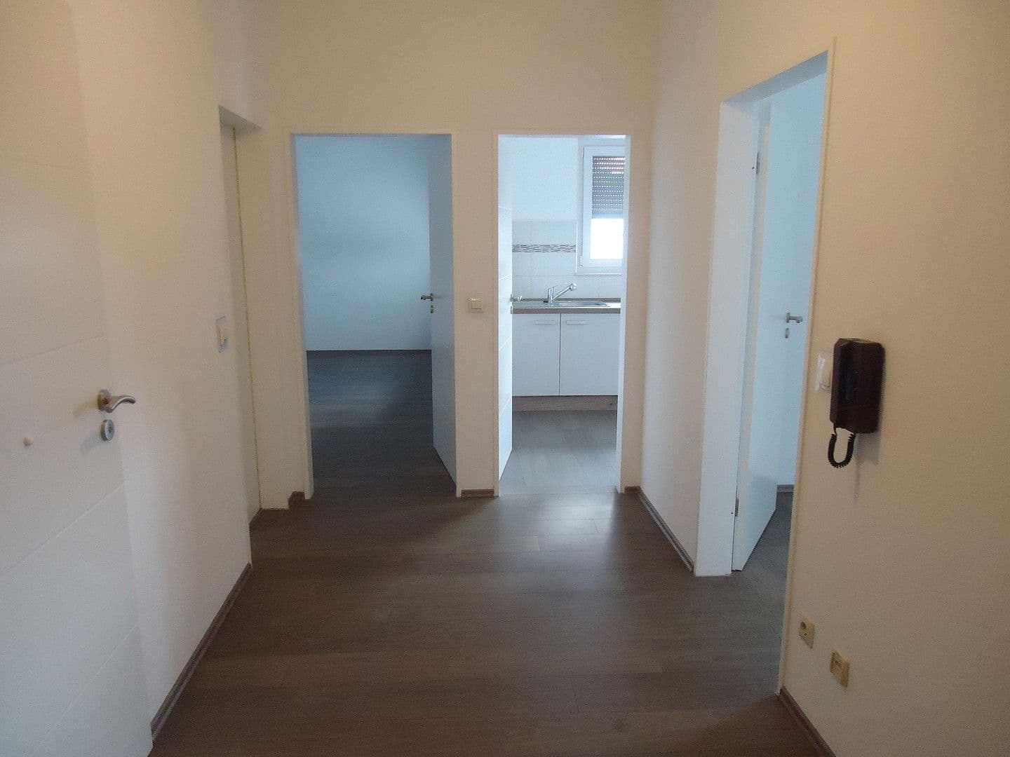 Pronájem bytu 2+1 60 m², Pforzheim, Bádensko-Württembersko Pronájem bytu 2+1 60 m², Pforzheim, Bádensko-Württembersko