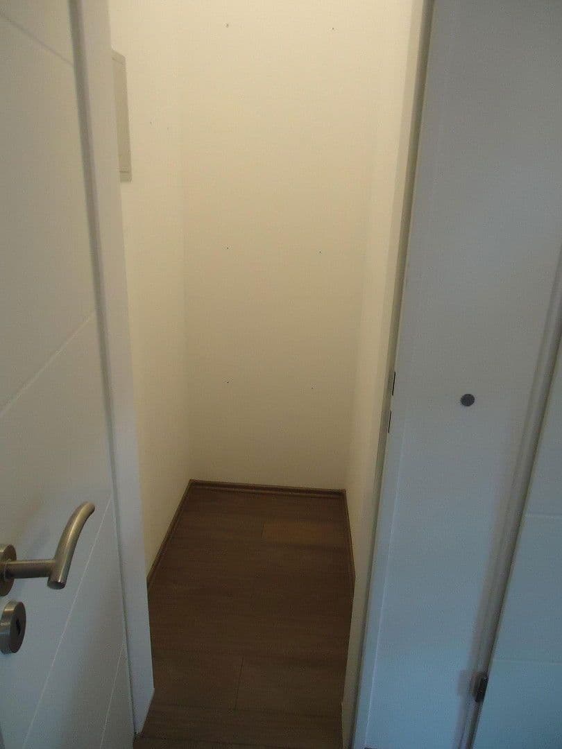 Pronájem bytu 2+1 60 m², Pforzheim, Bádensko-Württembersko Pronájem bytu 2+1 60 m², Pforzheim, Bádensko-Württembersko