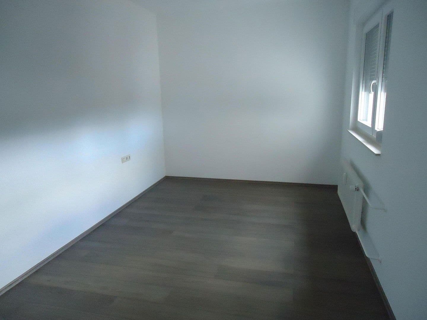 Pronájem bytu 2+1 60 m², Pforzheim, Bádensko-Württembersko Pronájem bytu 2+1 60 m², Pforzheim, Bádensko-Württembersko
